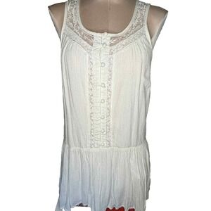 Kimchi Blue Women's XS Urban Outfitters White Dress 100% Rayon Buttons Lace